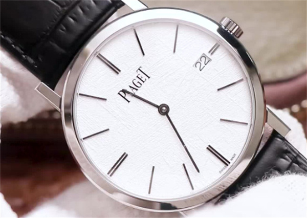 伯爵手表表蒙有划痕解决方法盘点(图) 伯爵手表表蒙有划痕解决方法盘点(图)